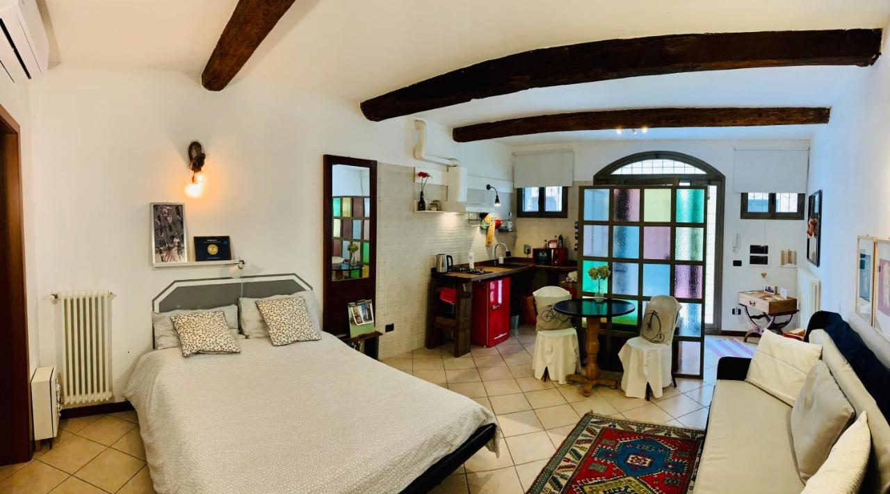La Casa Degli Zii Apartment Ferrara Bagian luar foto