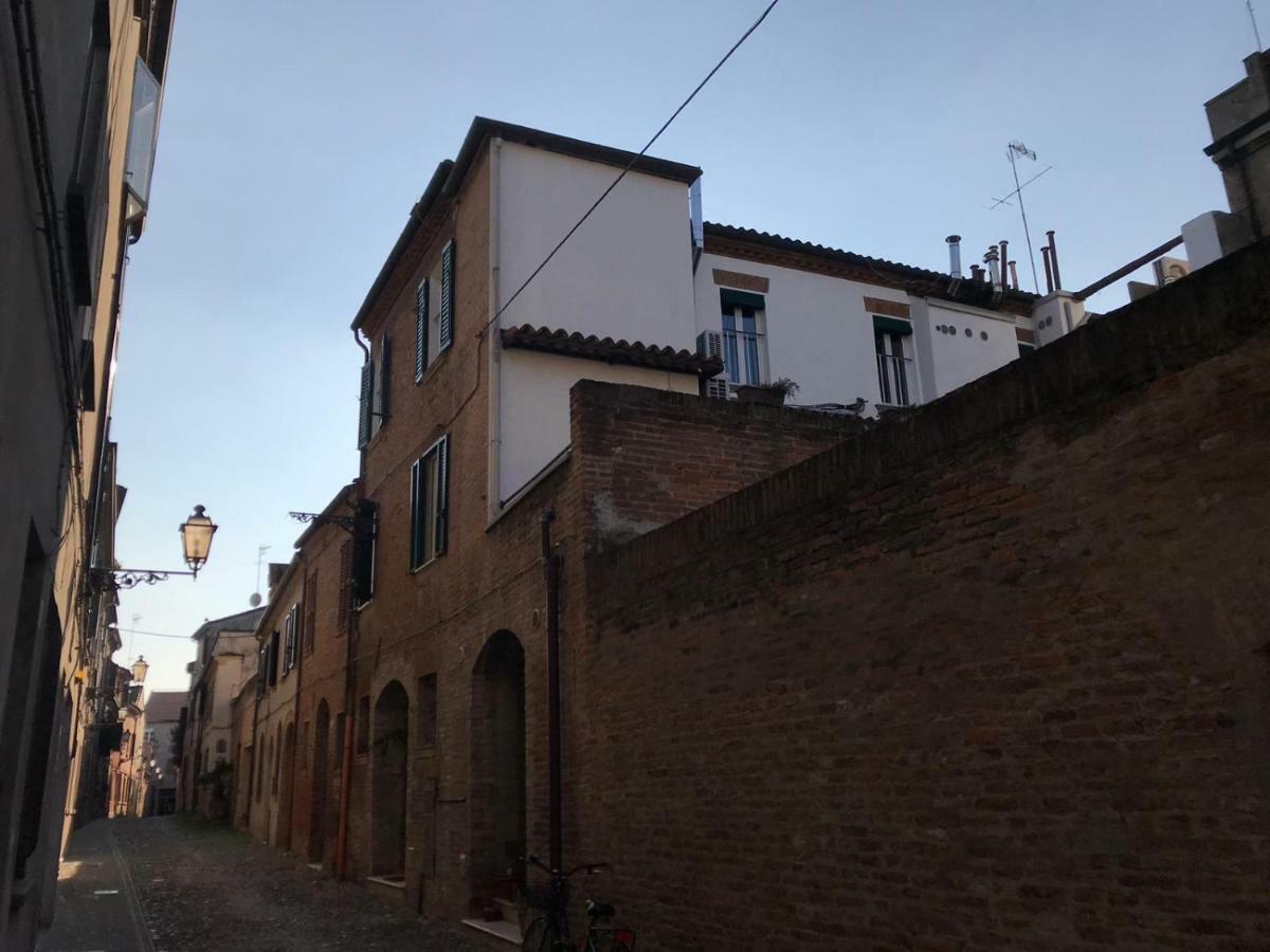 La Casa Degli Zii Apartment Ferrara Bagian luar foto